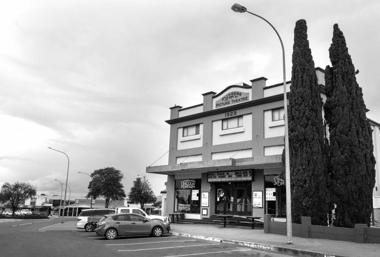 Port Lincoln Marina Waterfront Apartment Exterior photo